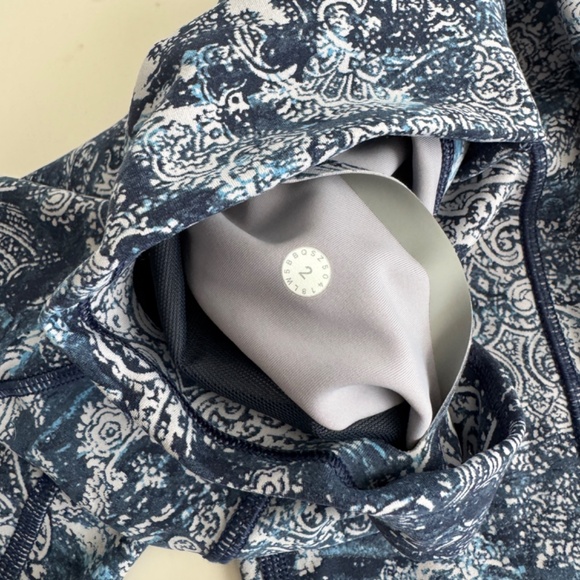 Lululemon Align Paisley Leggings size 2 - Picture 5 of 5